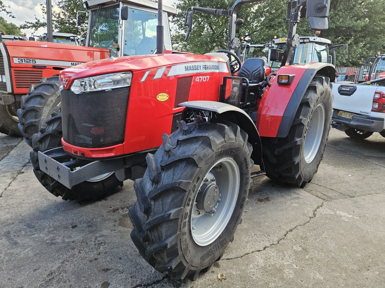 2019 MF 4707, only 428 Hours - Traktor: gambar 2 2019 MF 4707, only 428 Hours - Traktor: gambar 2