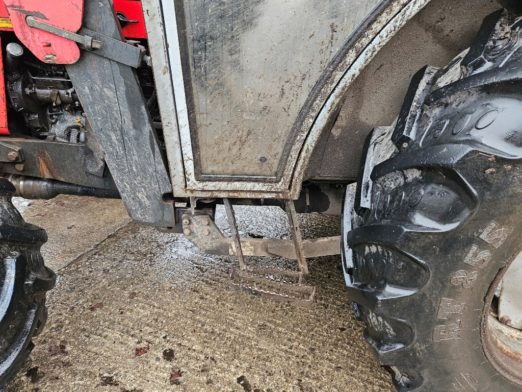 MF 390T 4wd 12/12 with loader, Off Farm - Traktor: gambar 5 MF 390T 4wd 12/12 with loader, Off Farm - Traktor: gambar 5