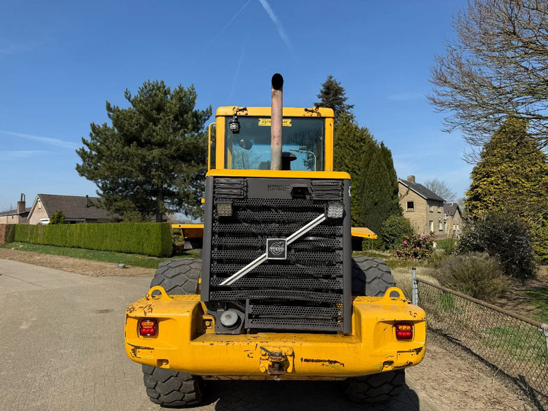 Volvo L70D - Wheel loader: gambar 4 Volvo L70D - Wheel loader: gambar 4