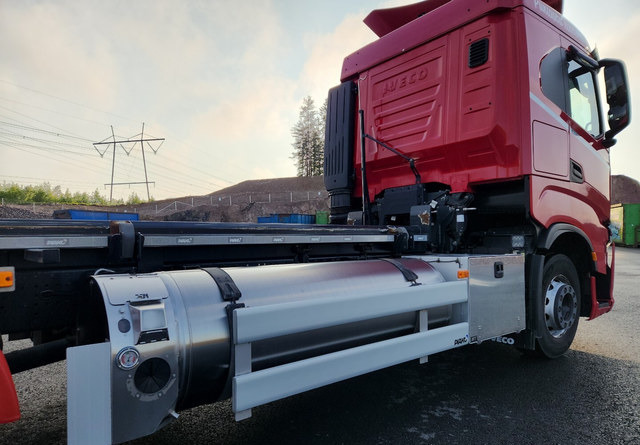 Truk sasis Iveco S-Way 6x2 LNG: gambar 8