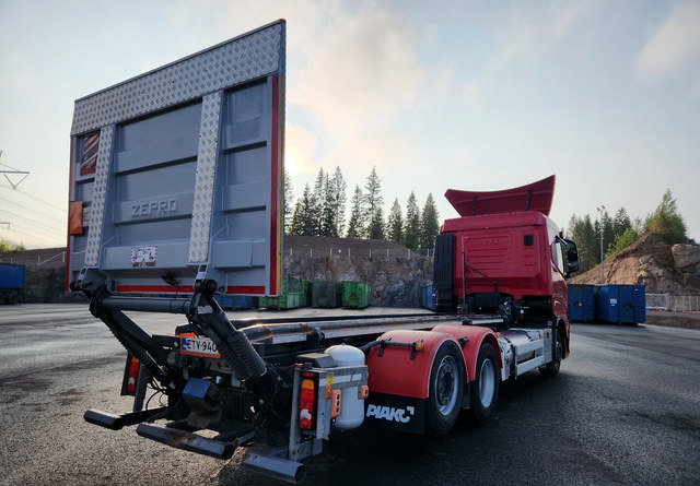 Iveco S-Way 6x2 LNG / LBG - Truk sasis: gambar 4 Iveco S-Way 6x2 LNG / LBG - Truk sasis: gambar 4