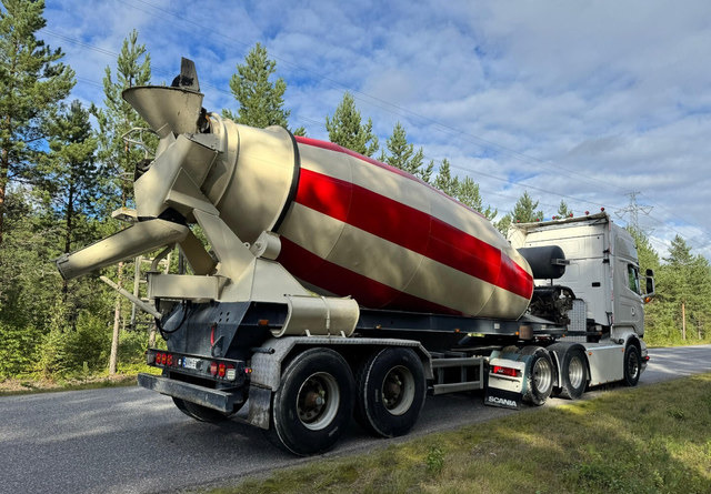 Liebherr12m3 Perävaunu - Semi-trailer mixer beton: gambar 4 Liebherr12m3 Perävaunu - Semi-trailer mixer beton: gambar 4