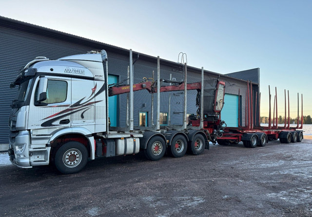 Mercedes-BenzArocs - Truk logging: gambar 2 Mercedes-BenzArocs - Truk logging: gambar 2