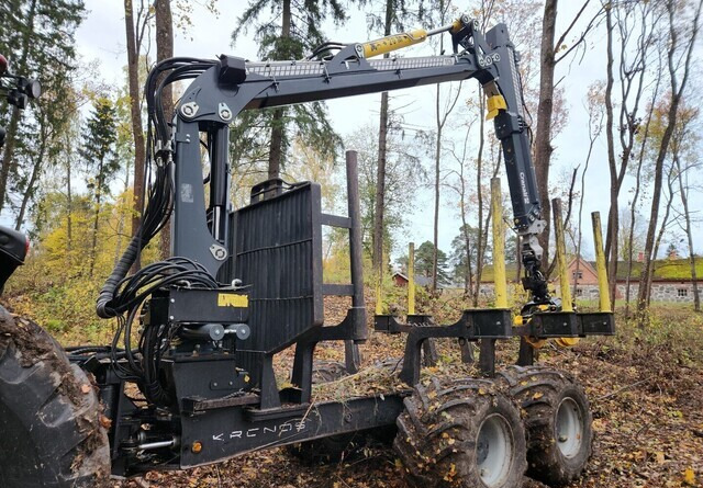Mesin kehutanan ValtraN123 + Kronos 140 4WDM + Cranab HC8: gambar 7