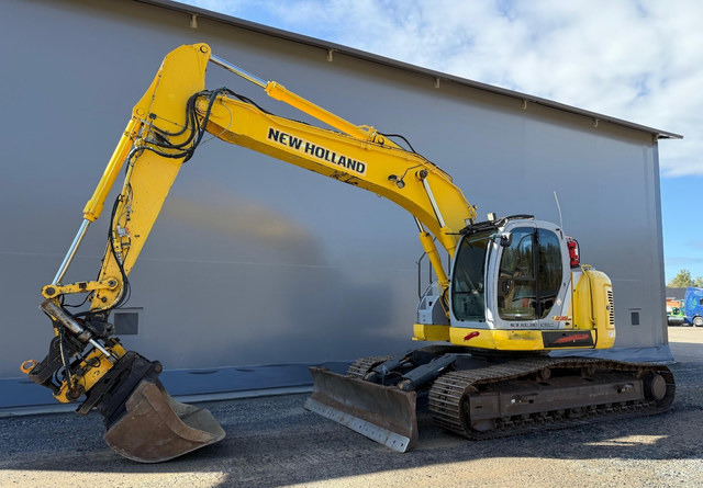 New HollandE235SR - Ekskavator perayap: gambar 1 New HollandE235SR - Ekskavator perayap: gambar 1