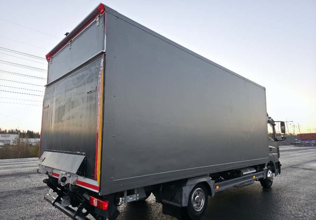 Mercedes-BenzAtego 4x2 Special - Peralatan lainnya: gambar 5 Mercedes-BenzAtego 4x2 Special - Peralatan lainnya: gambar 5