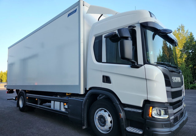 Truk box Scania P280 4x2 Kylkiaukeava kori: gambar 9