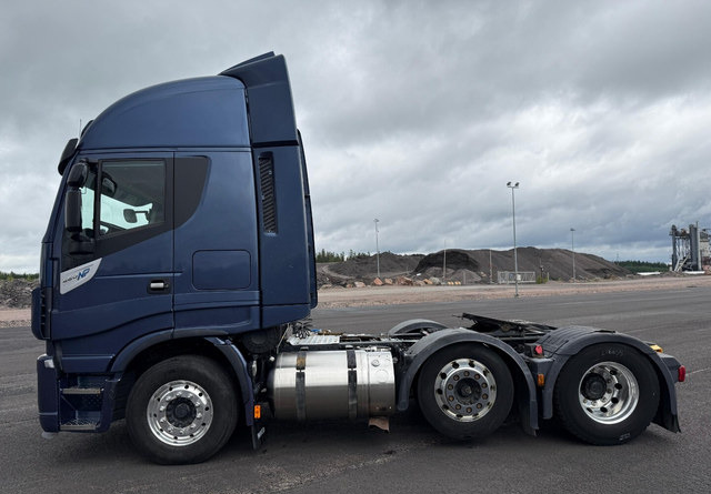 Iveco Stralis 460 LNG / LBG - Tractor head: gambar 2 Iveco Stralis 460 LNG / LBG - Tractor head: gambar 2