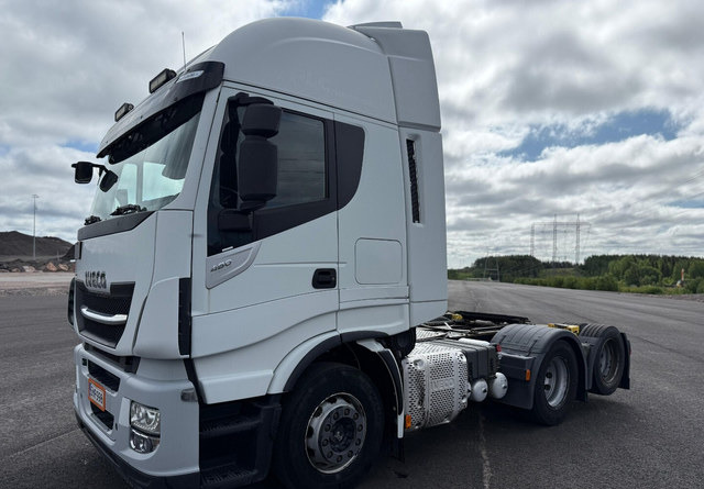 Iveco Stralis 480 6x2 - Tractor head: gambar 1 Iveco Stralis 480 6x2 - Tractor head: gambar 1
