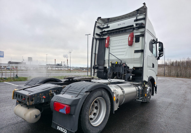 IvecoS-Way 460 4x2 LNG / LBG - Tractor head: gambar 4 IvecoS-Way 460 4x2 LNG / LBG - Tractor head: gambar 4