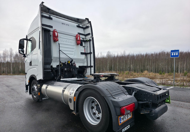IvecoS-Way 460 4x2 LNG / LBG - Tractor head: gambar 3 IvecoS-Way 460 4x2 LNG / LBG - Tractor head: gambar 3