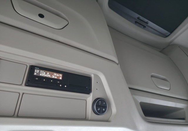 Tractor head IvecoS-Way 460 4x2 LNG / LBG: gambar 16 Tractor head IvecoS-Way 460 4x2 LNG / LBG: gambar 16