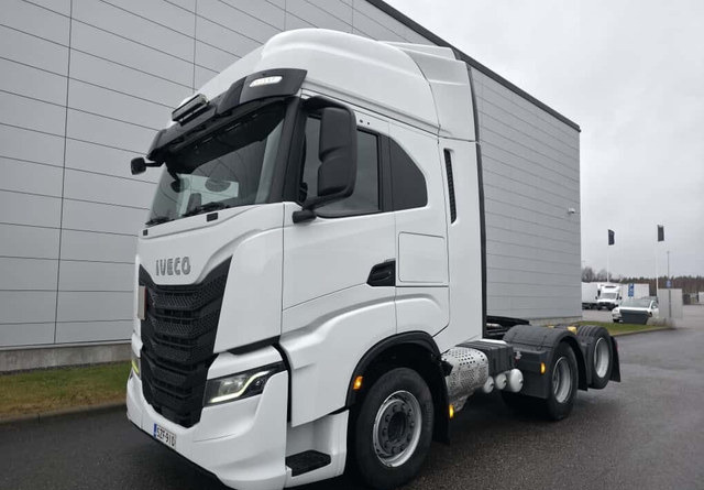 IvecoS-Way 480 6x2 Hieno! - Tractor head: gambar 1 IvecoS-Way 480 6x2 Hieno! - Tractor head: gambar 1