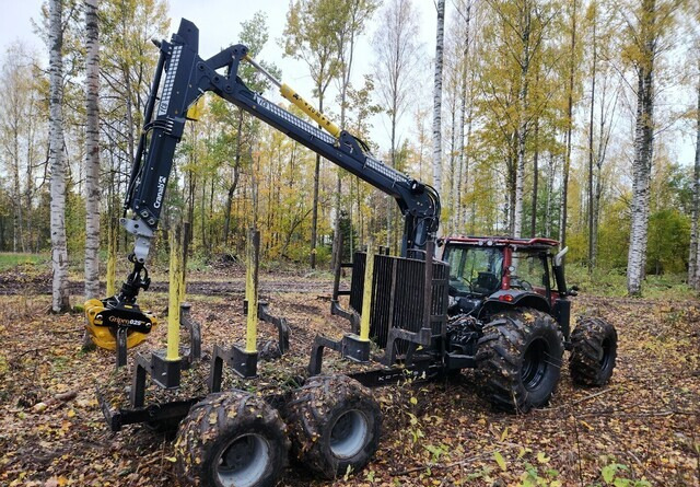 ValtraN123 + Kronos 140 4WDM + Cranab FC8 - Traktor kehutanan, Trailer kehutanan: gambar 4 ValtraN123 + Kronos 140 4WDM + Cranab FC8 - Traktor kehutanan, Trailer kehutanan: gambar 4