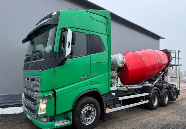 VolvoFH16 650 8x4 - Truk pengaduk beton: gambar 2 VolvoFH16 650 8x4 - Truk pengaduk beton: gambar 2