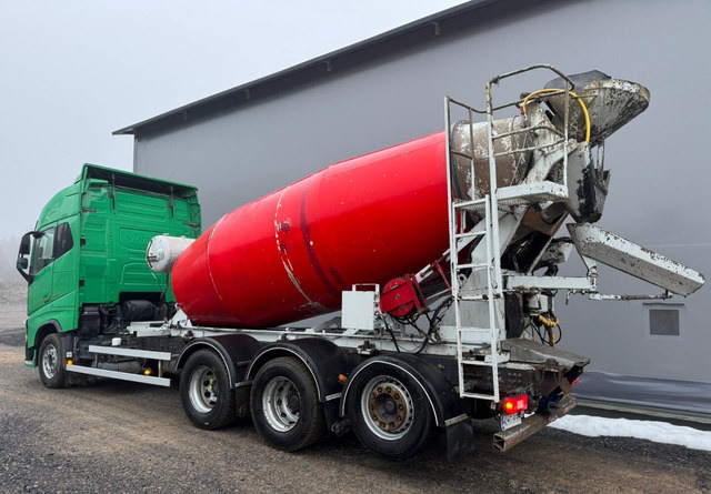 VolvoFH16 650 8x4 - Truk pengaduk beton: gambar 4 VolvoFH16 650 8x4 - Truk pengaduk beton: gambar 4