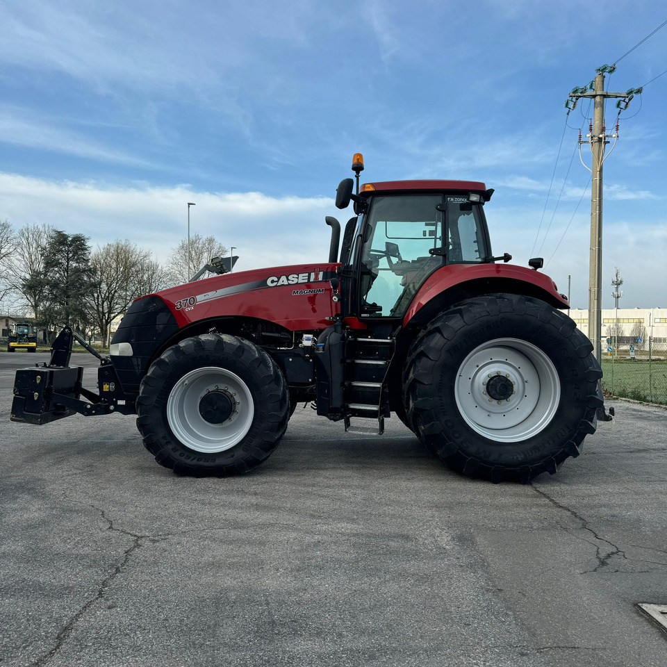 CASE MAGNUM 370 - Traktor: gambar 2 CASE MAGNUM 370 - Traktor: gambar 2