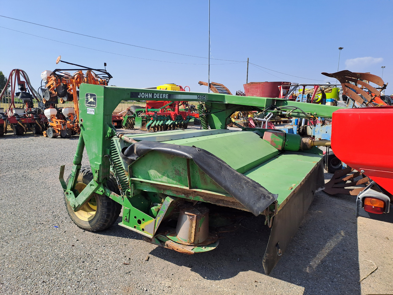 JOHN DEERE 1460 - Mesin pemotong padang rumput: gambar 3 JOHN DEERE 1460 - Mesin pemotong padang rumput: gambar 3