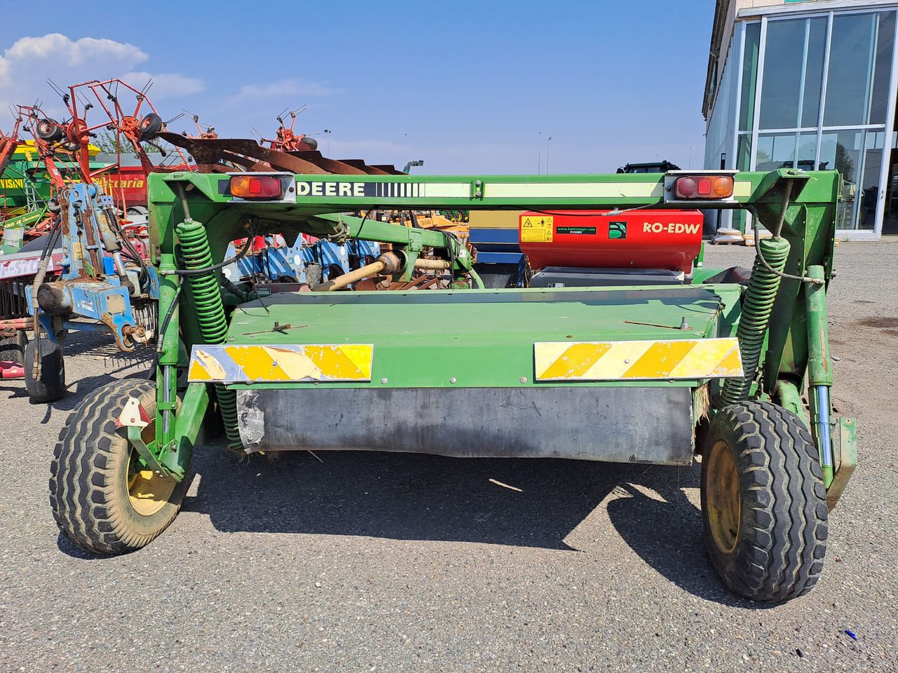 JOHN DEERE 1460 - Mesin pemotong padang rumput: gambar 2 JOHN DEERE 1460 - Mesin pemotong padang rumput: gambar 2