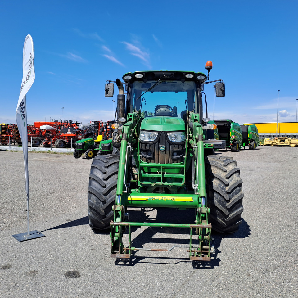 JOHN DEERE 6125R - Traktor: gambar 3 JOHN DEERE 6125R - Traktor: gambar 3