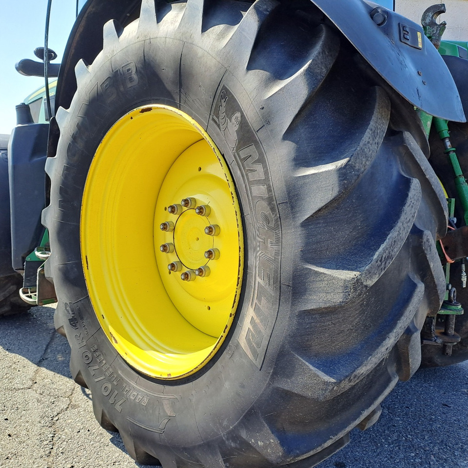 Traktor JOHN DEERE 6210R: gambar 7