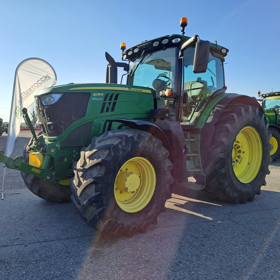 JOHN DEERE 6215R - Traktor: gambar 1 JOHN DEERE 6215R - Traktor: gambar 1