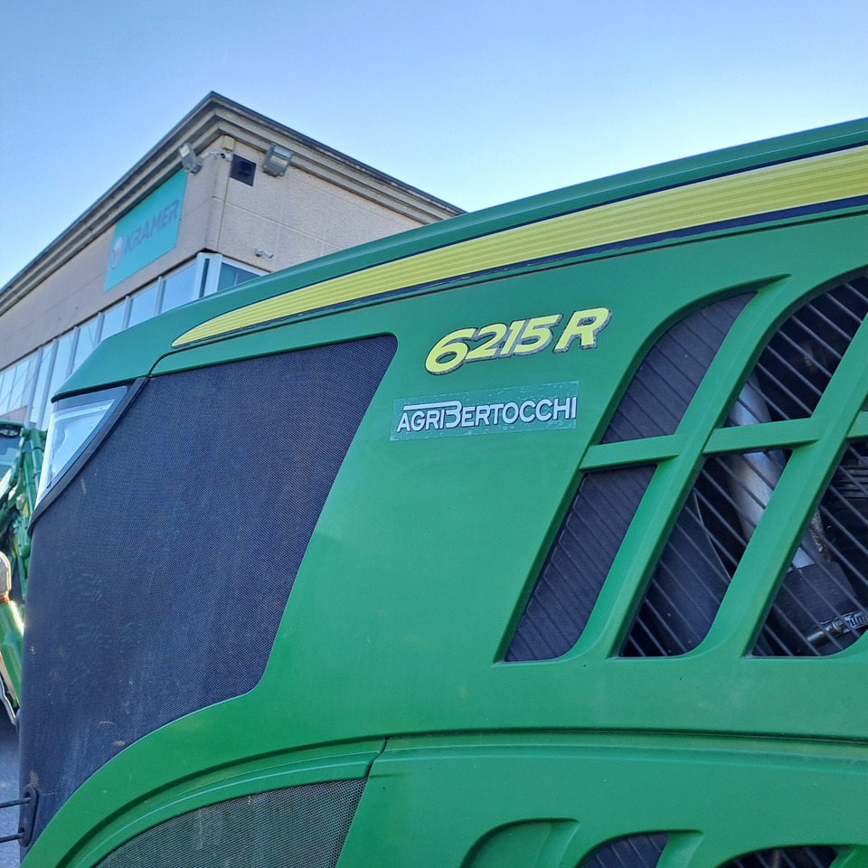 JOHN DEERE 6215R - Traktor: gambar 5 JOHN DEERE 6215R - Traktor: gambar 5