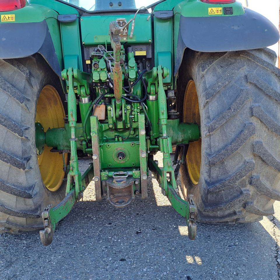 JOHN DEERE 6820 - ASTA AGRIBERTOCCHI - Traktor: gambar 5 JOHN DEERE 6820 - ASTA AGRIBERTOCCHI - Traktor: gambar 5