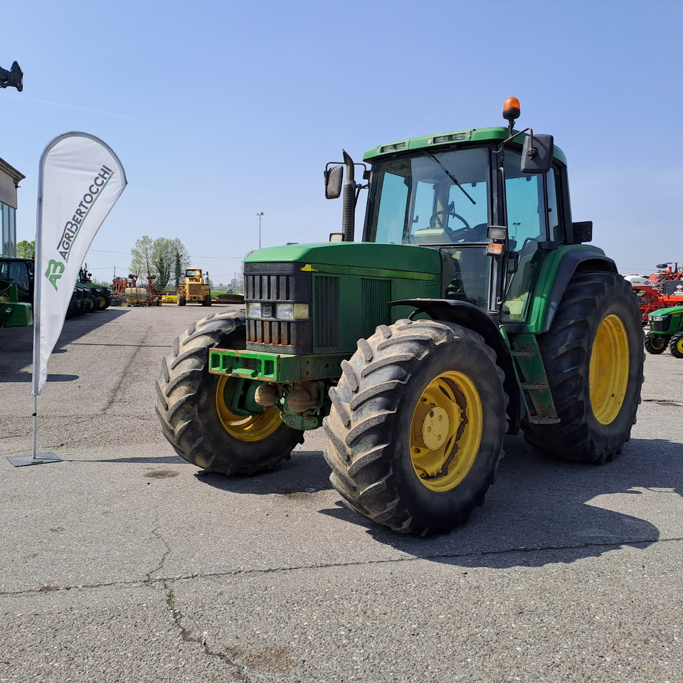 JOHN DEERE 6910 - Traktor: gambar 1 JOHN DEERE 6910 - Traktor: gambar 1