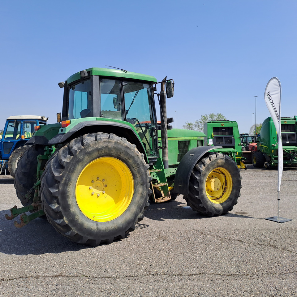 JOHN DEERE 6910 - Traktor: gambar 2 JOHN DEERE 6910 - Traktor: gambar 2