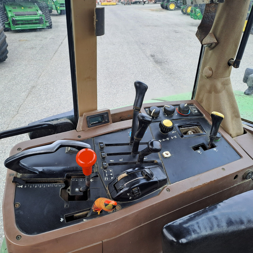 Traktor JOHN DEERE 7700: gambar 9