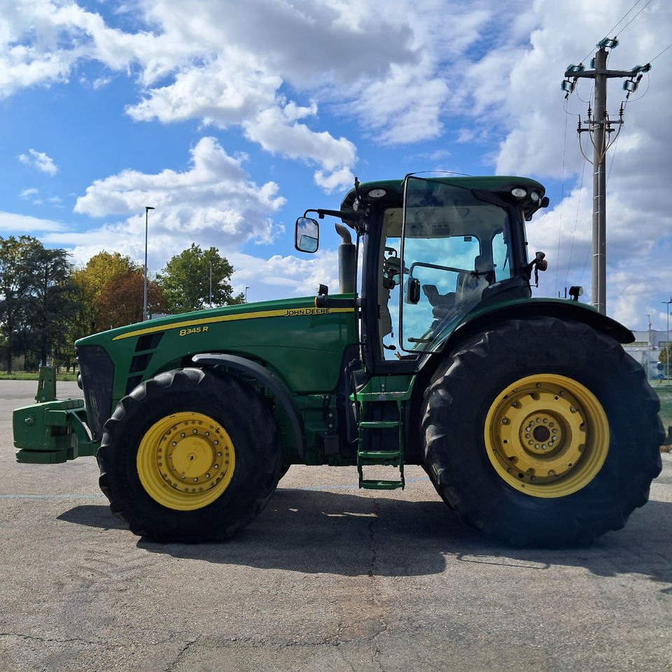 JOHN DEERE 8345 R - Traktor: gambar 2 JOHN DEERE 8345 R - Traktor: gambar 2