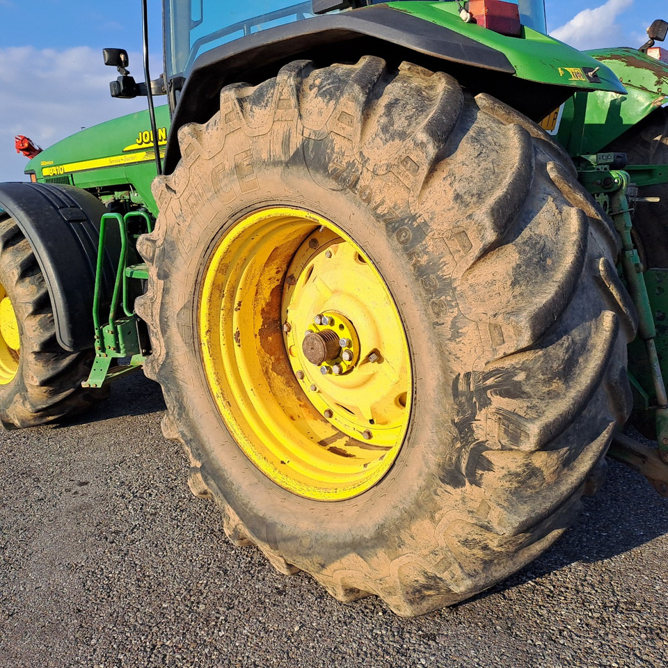 JOHN DEERE 8410 - ASTA AGRIBERTOCCHI - Traktor: gambar 5 JOHN DEERE 8410 - ASTA AGRIBERTOCCHI - Traktor: gambar 5