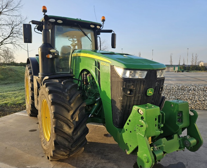 JOHN DEERE 8410 - Traktor: gambar 1 JOHN DEERE 8410 - Traktor: gambar 1