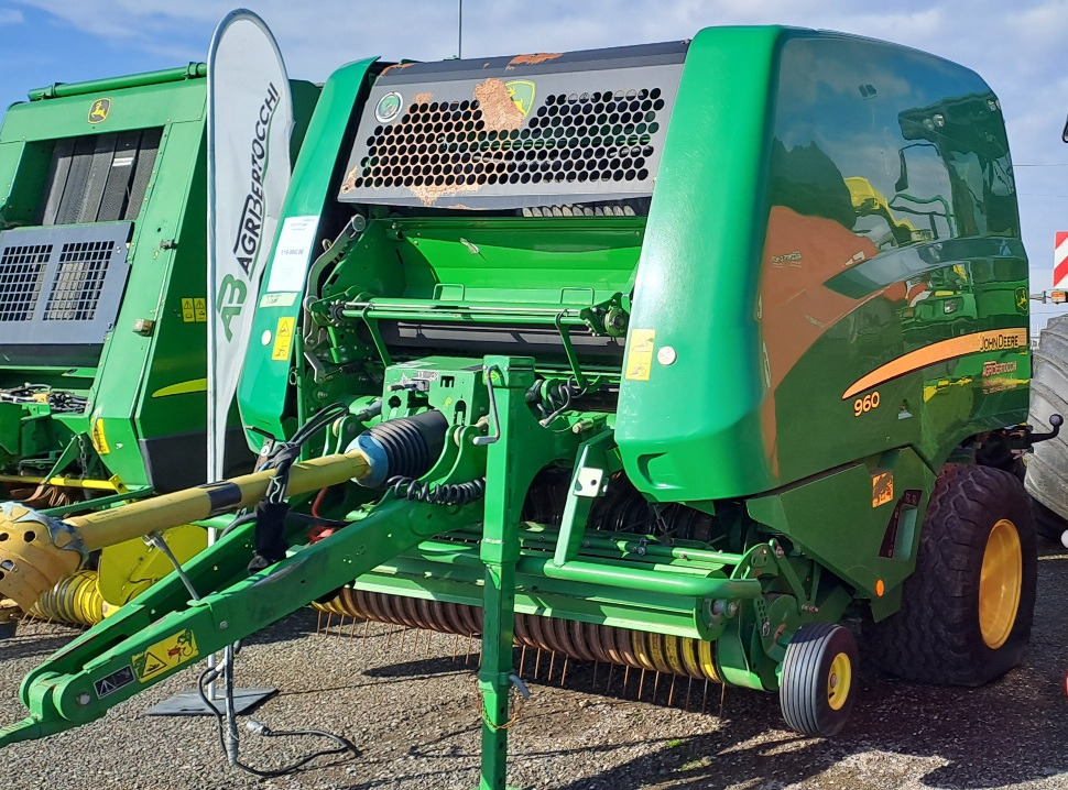 JOHN DEERE 960 - Baler bulat: gambar 3 JOHN DEERE 960 - Baler bulat: gambar 3