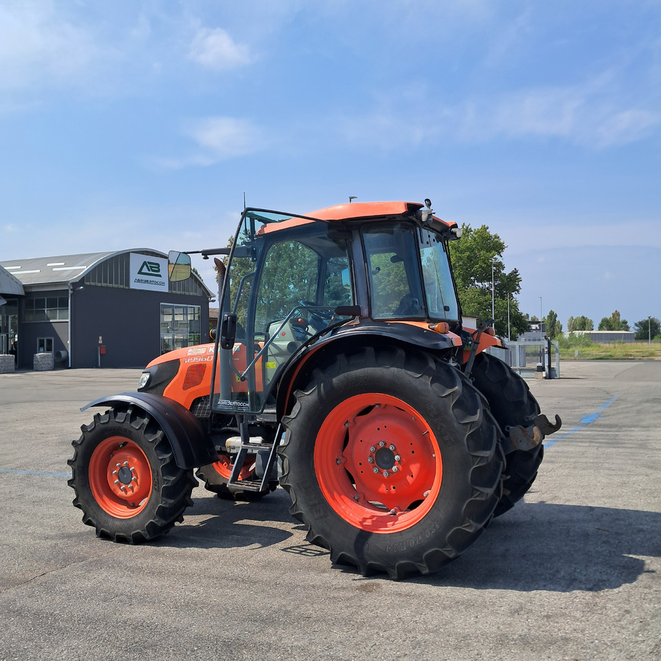 KUBOTA M9960 - Traktor: gambar 3 KUBOTA M9960 - Traktor: gambar 3