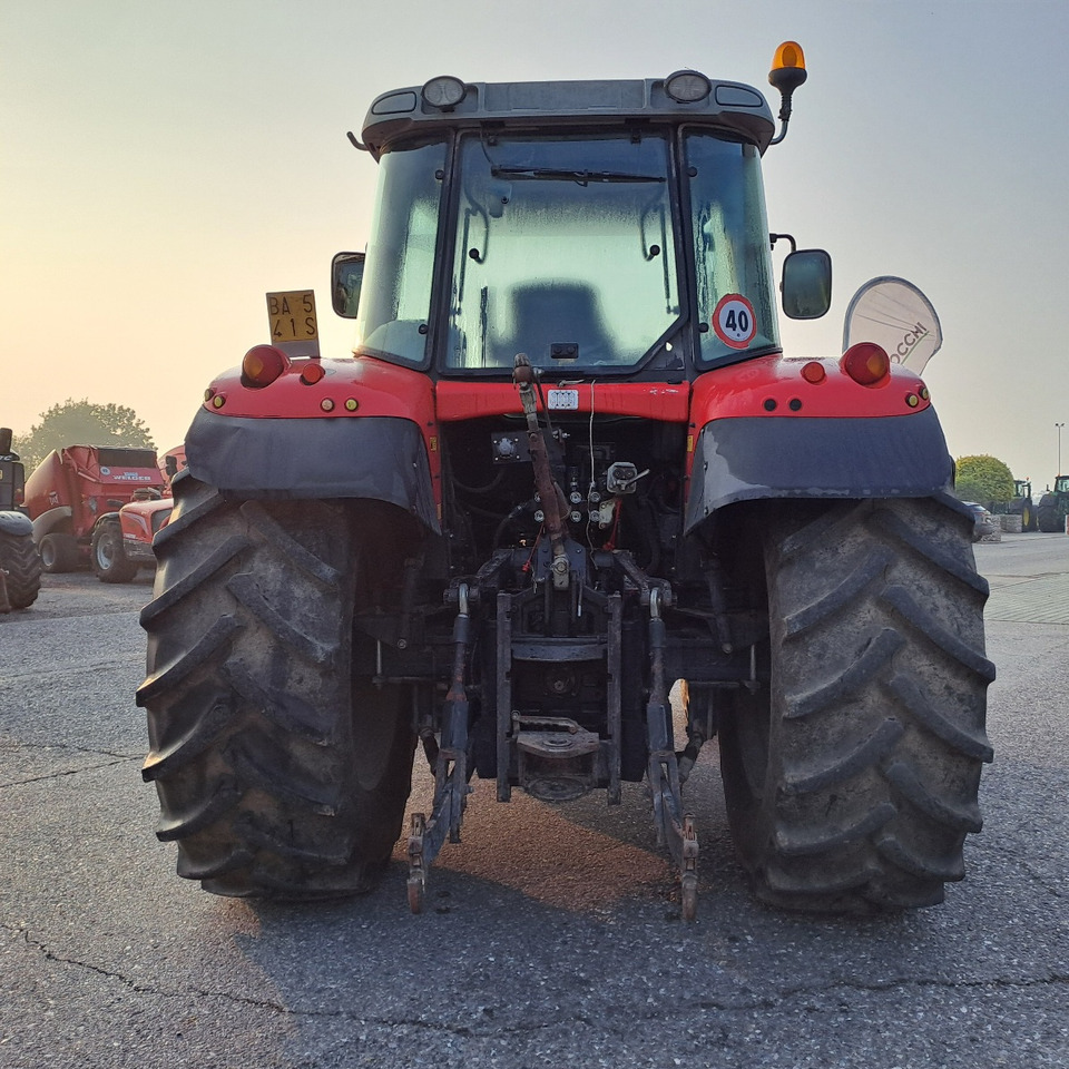 MASSEY FERGUSON 6465 DYNA 6 - Traktor: gambar 5 MASSEY FERGUSON 6465 DYNA 6 - Traktor: gambar 5