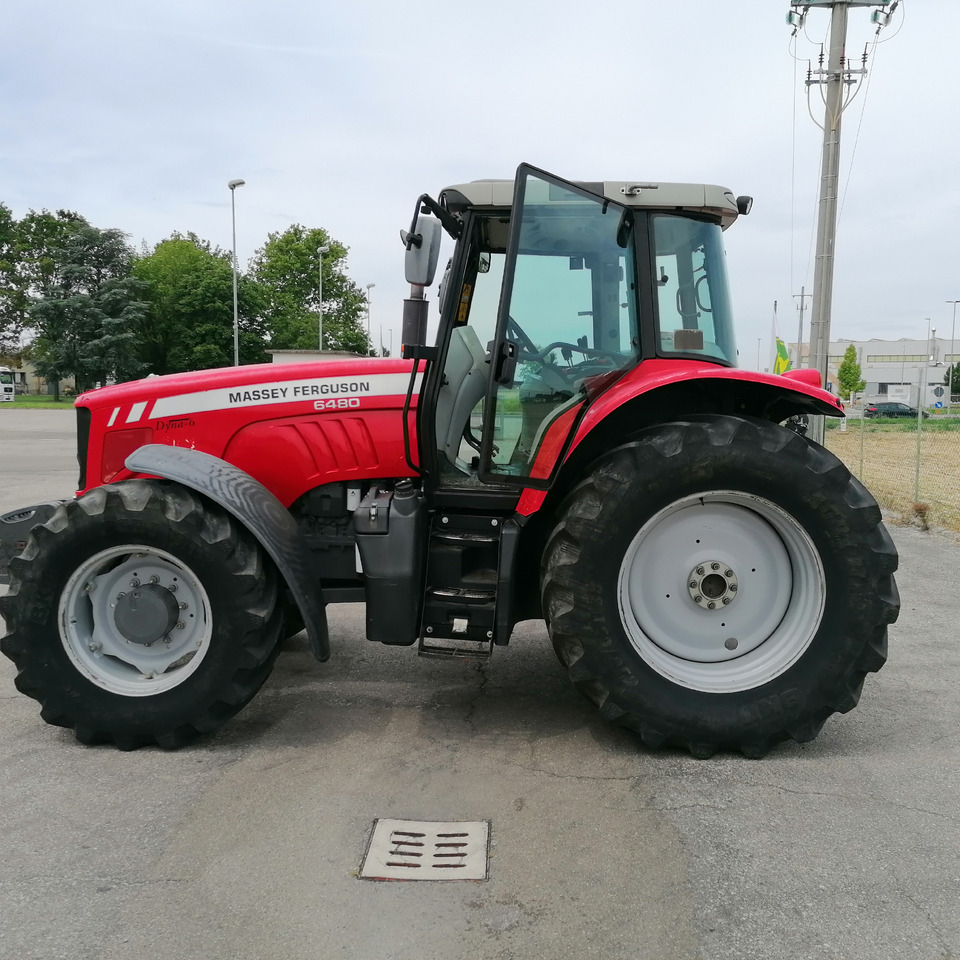 MASSEY FERGUSON - Traktor: gambar 5 MASSEY FERGUSON - Traktor: gambar 5
