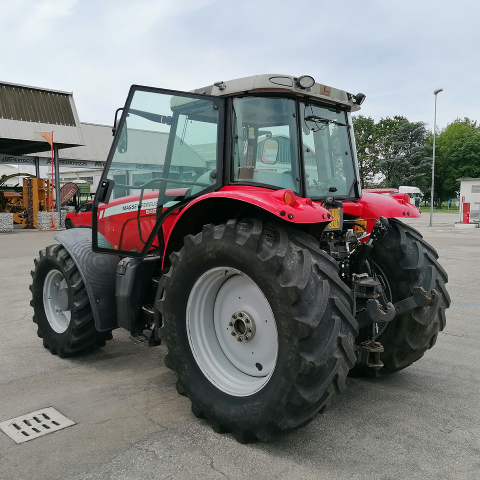 MASSEY FERGUSON - Traktor: gambar 4 MASSEY FERGUSON - Traktor: gambar 4
