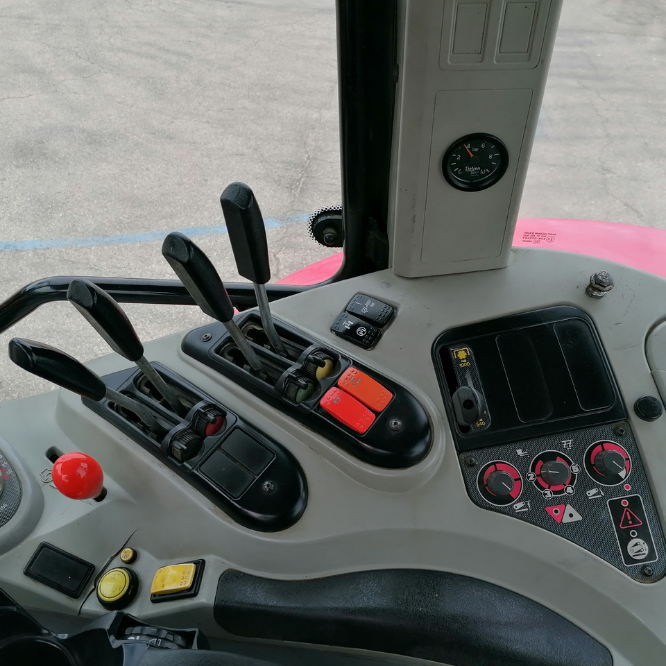 Traktor MASSEY FERGUSON: gambar 9