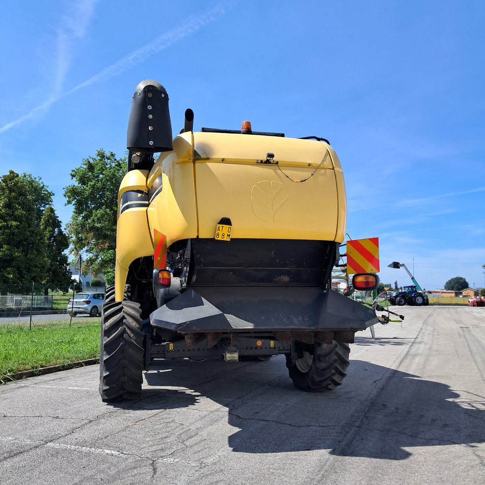 NEW HOLLAND CX880 - Pemanen gabungan: gambar 4 NEW HOLLAND CX880 - Pemanen gabungan: gambar 4