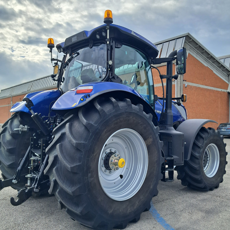 NEW HOLLAND T7 270 - Traktor: gambar 5 NEW HOLLAND T7 270 - Traktor: gambar 5