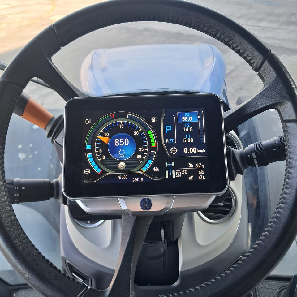 NEW HOLLAND T7 HD - Traktor: gambar 3 NEW HOLLAND T7 HD - Traktor: gambar 3