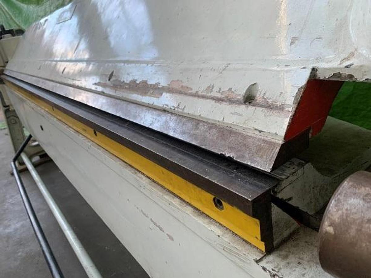 Abkantmaschine DURMAZLAR - Mesin pengerjaan logam: gambar 2 Abkantmaschine DURMAZLAR - Mesin pengerjaan logam: gambar 2