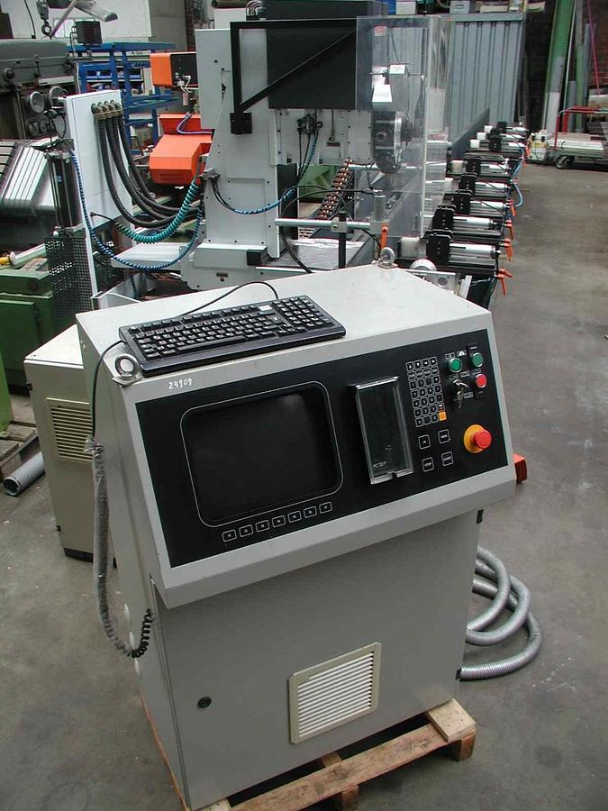 CNC-Stab-Bearbeitungszentrum ELU - Machining center: gambar 3 CNC-Stab-Bearbeitungszentrum ELU - Machining center: gambar 3