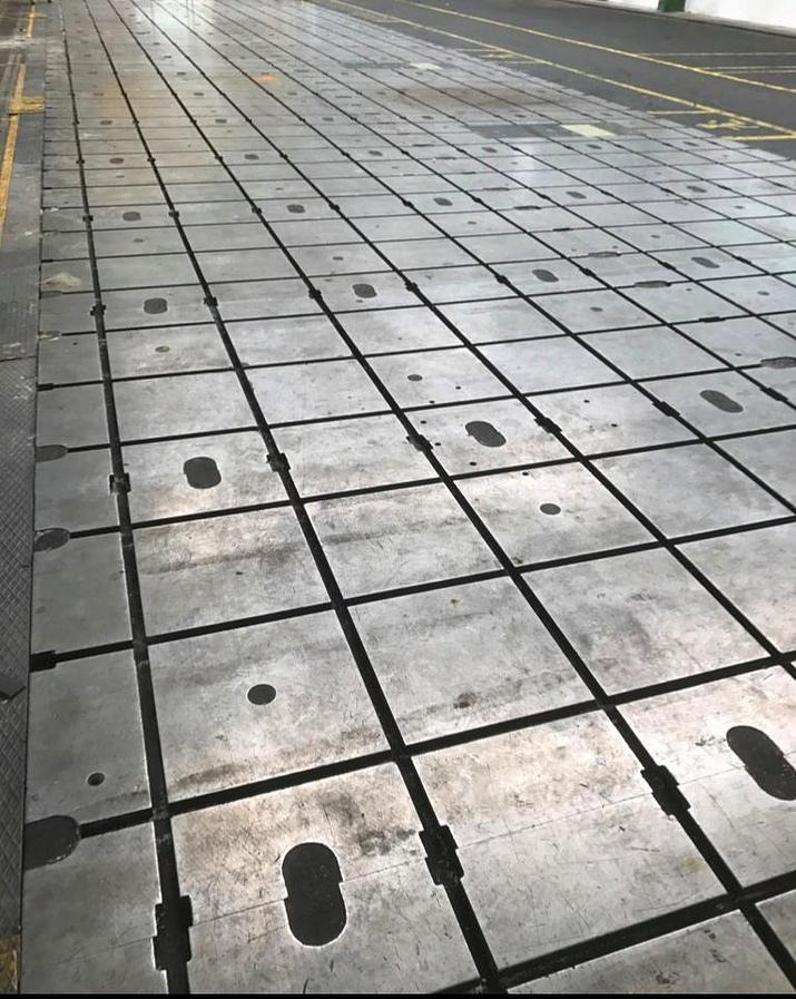 Fundament- bzw. Aufspannplatten, ca. 50 Stück vorrätig - Mesin pengerjaan logam: gambar 2 Fundament- bzw. Aufspannplatten, ca. 50 Stück vorrätig - Mesin pengerjaan logam: gambar 2