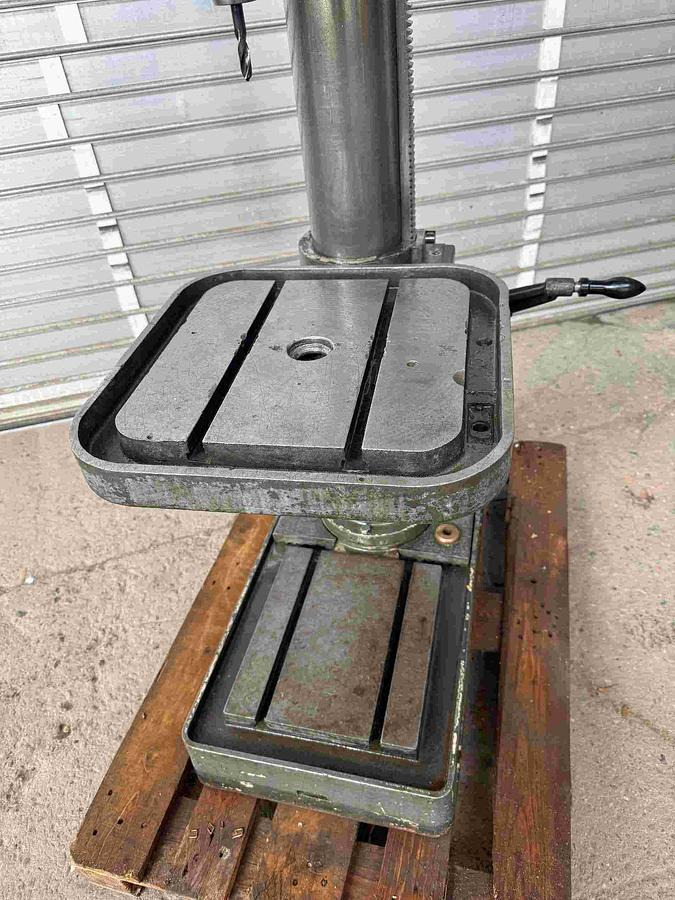 Säulenbohrmaschine ALZMETALL - Bor duduk: gambar 2 Säulenbohrmaschine ALZMETALL - Bor duduk: gambar 2