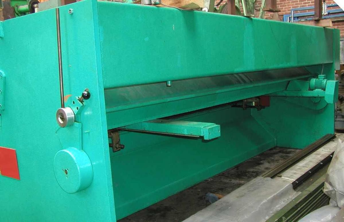 Tafelschere DARLEY - Mesin Shearing Guillotine: gambar 3 Tafelschere DARLEY - Mesin Shearing Guillotine: gambar 3