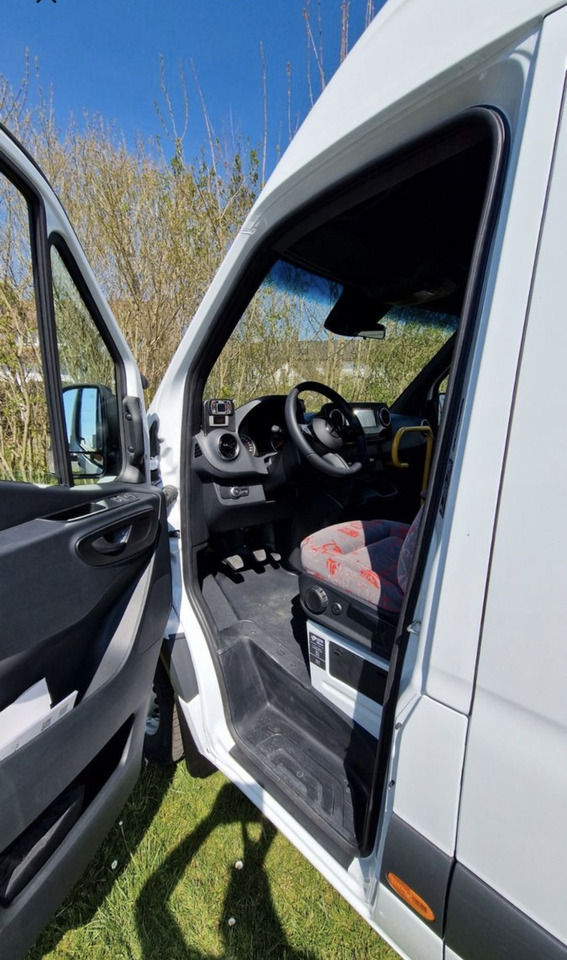 Bus mini, Van penumpang baru Mercedes Benz Sprinter 415 19 asientos: gambar 12