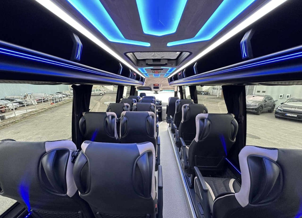 Bus mini, Van penumpang baru Mercedes Benz Sprinter 519 CDI: gambar 17
